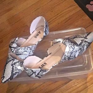 Brand New/ Flat snake skin shoes